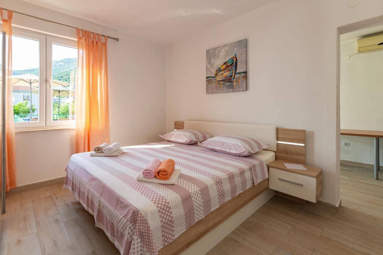 Navis Sea View Apartment With Pool Makarska Buitenkant foto