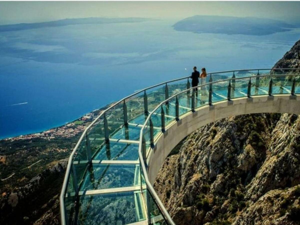 Navis Sea View Apartment With Pool Makarska Buitenkant foto