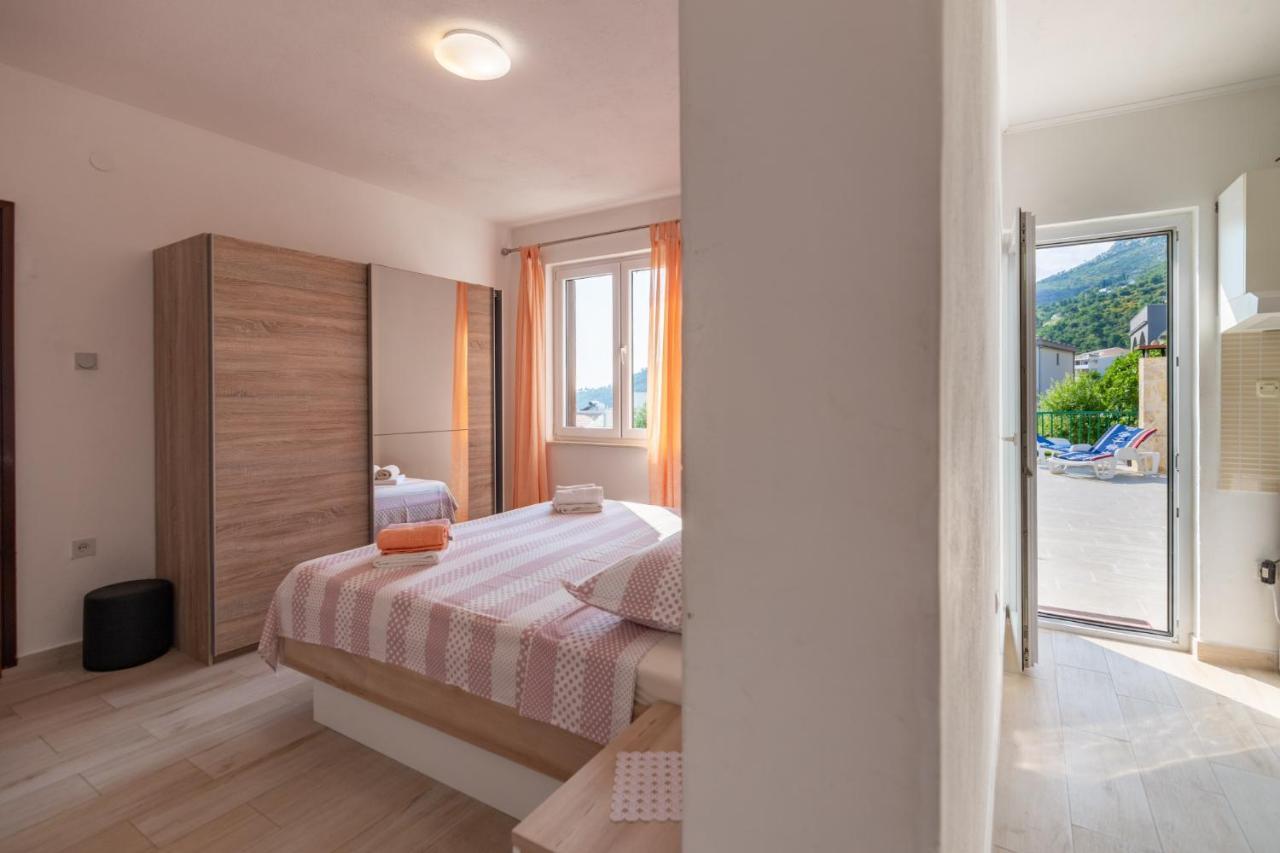 Navis Sea View Apartment With Pool Makarska Buitenkant foto
